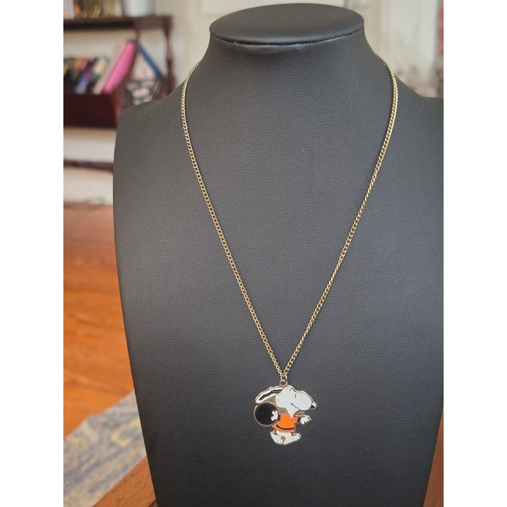 SNOOPY 1" CHARM BOWLING ENAMELED NECKLACE Peanuts Vintage